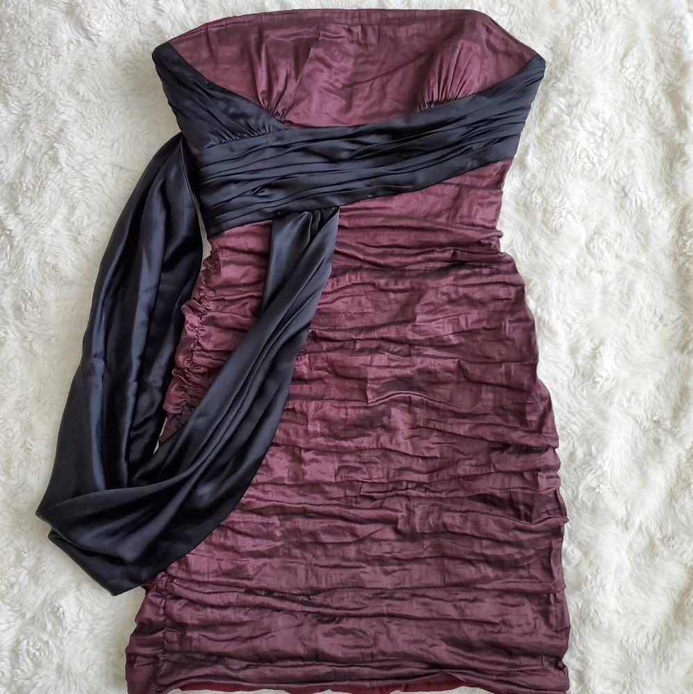 BCBGMAXAZRIA Purple Strapless Cocktail Dress